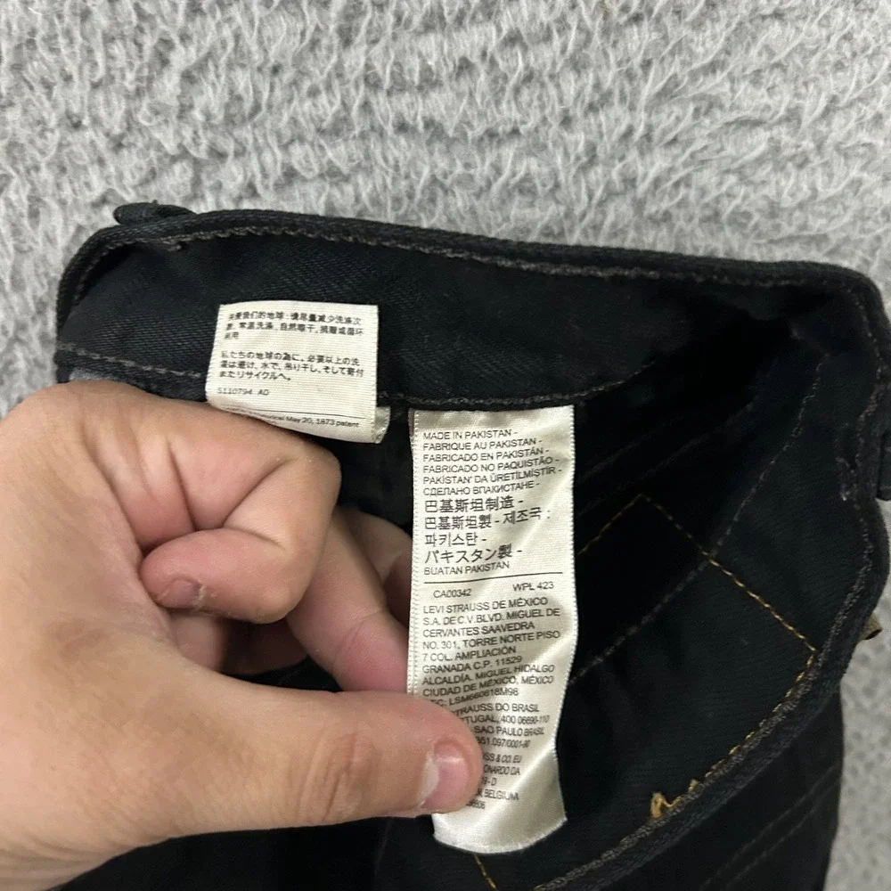 Levis Jeans Mens 36x32 Black Denim 501 Straight Leg Button Fly Dark‎ Wash Work